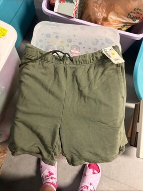 Mens jogger Shorts  NWT